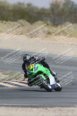 media/Oct-04-2025-CVMA (Sat) [[408bcdd6e4]]/Race 5-Amateur Formula Middleweight/